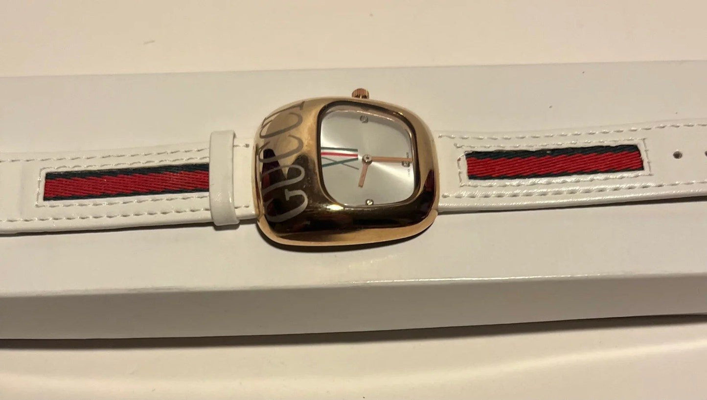 524680031